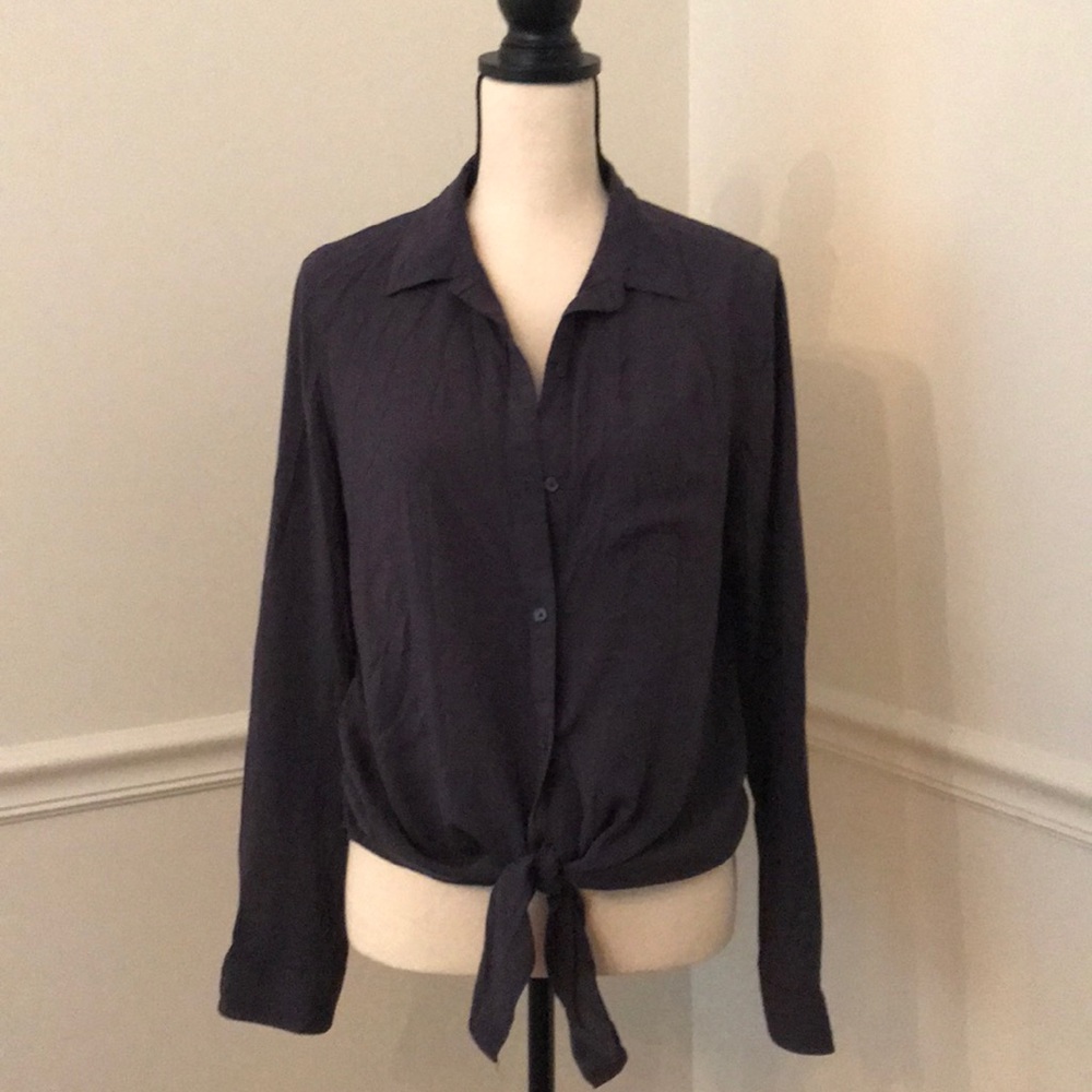 Front-tie, Long-sleeve button-up blouse!